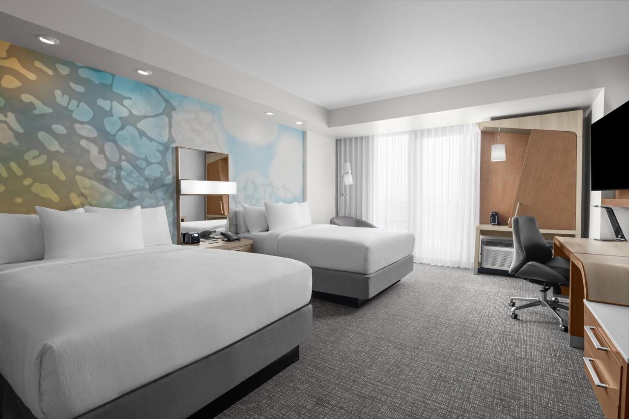 Courtyard By Marriott Clearwater Beach Exterior foto