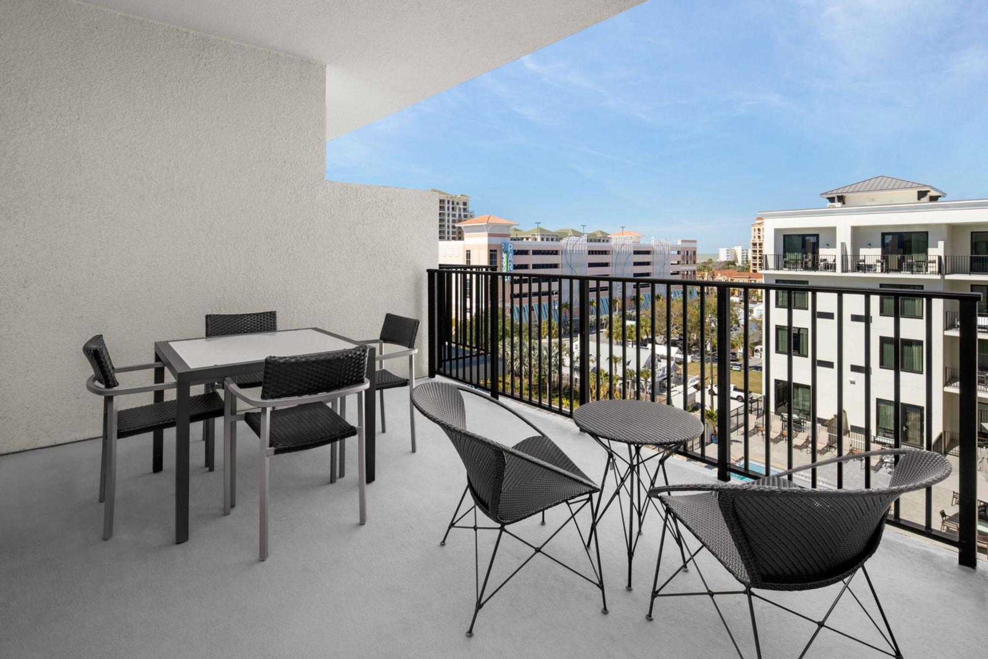 Courtyard By Marriott Clearwater Beach Exterior foto